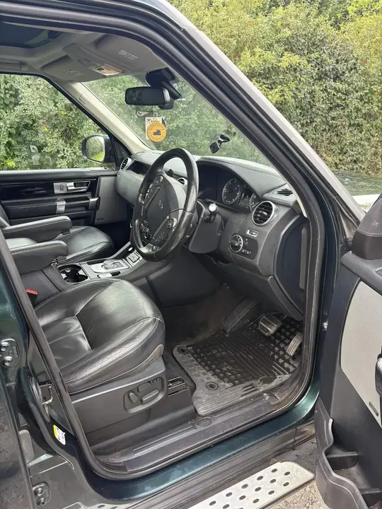 Land Rover Discovery 4 2014 photo 4