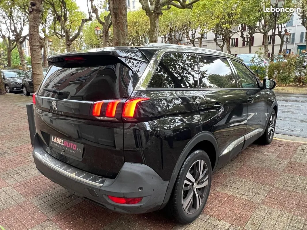 Peugeot 5008 2018 photo 5