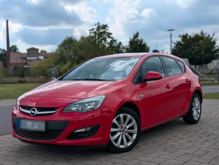 Opel Astra J