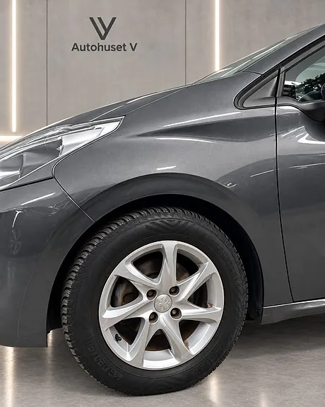Peugeot 208 2016 photo 5