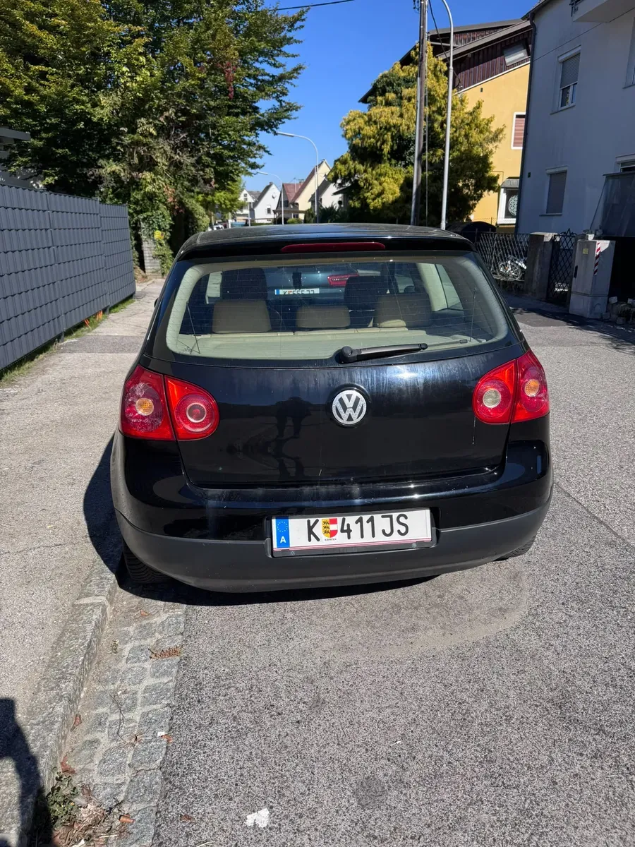 Volkswagen Golf 2004 photo 2