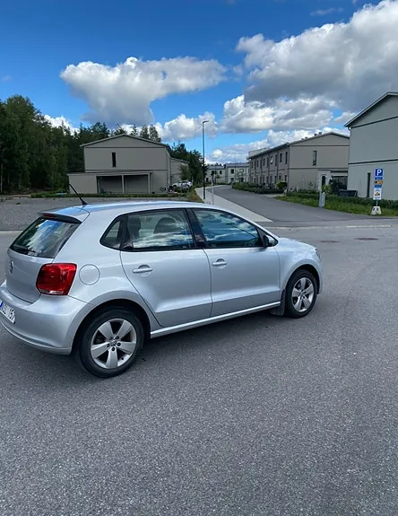 Volkswagen Polo 2010 photo 4