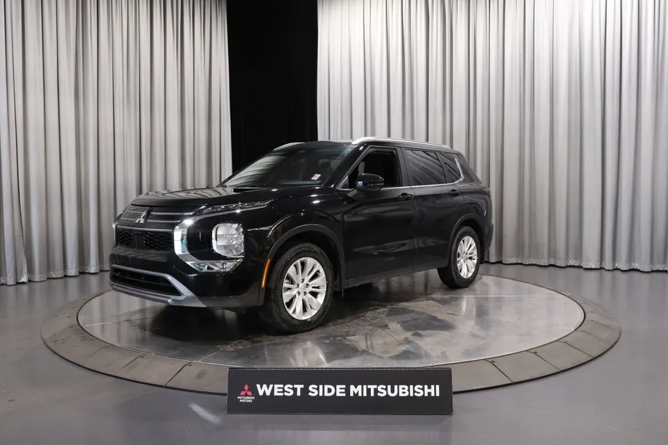 Mitsubishi Outlander 2026 photo 3