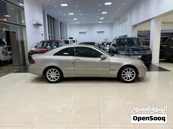 Mercedes-Benz Clk-Class 2008 photo 2
