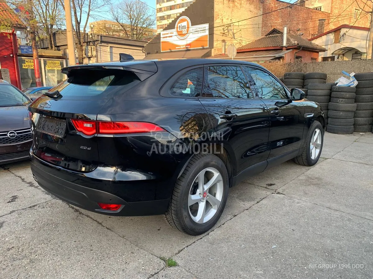 Jaguar F-Pace 2017 photo 4