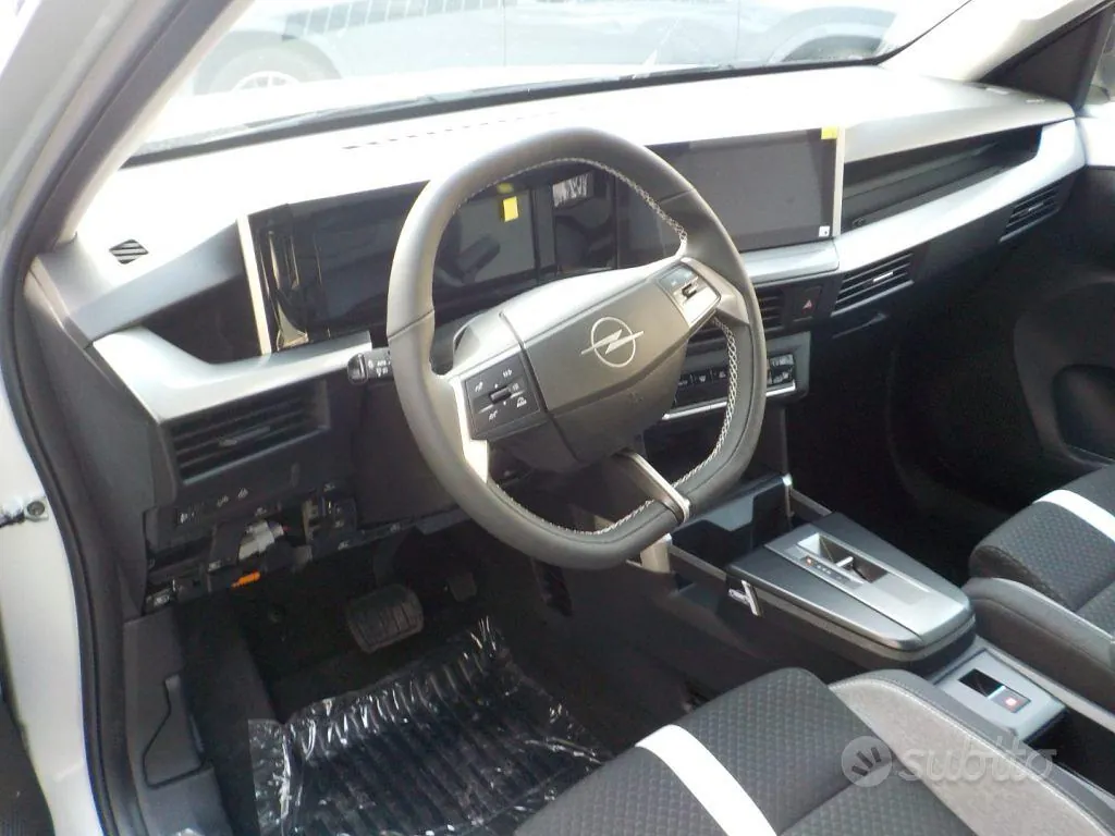 Opel Frontera photo 3