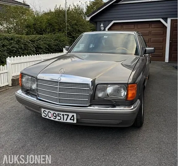 Mercedes-Benz S-Class