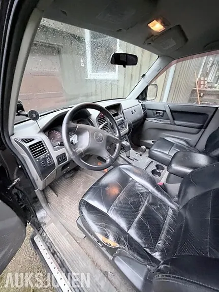 Mitsubishi Pajero 2001 photo 5