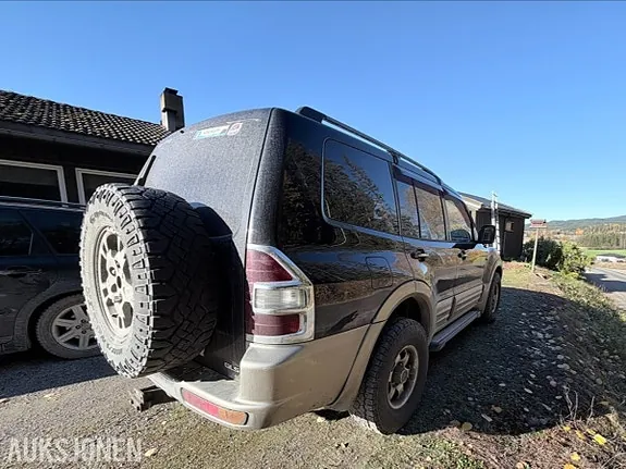 Mitsubishi Pajero 2001 photo 4
