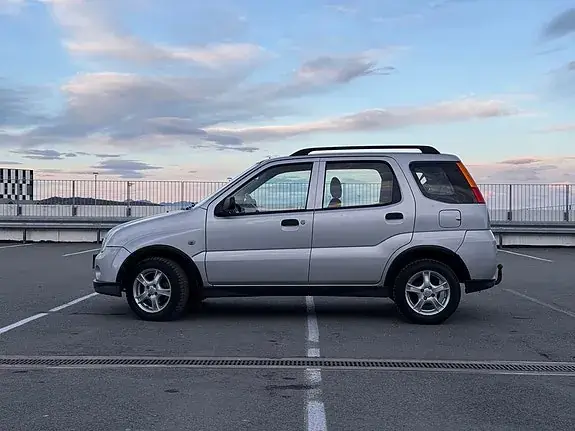 Suzuki Ignis 2004 photo 5