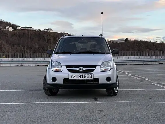 Suzuki Ignis 2004 photo 3