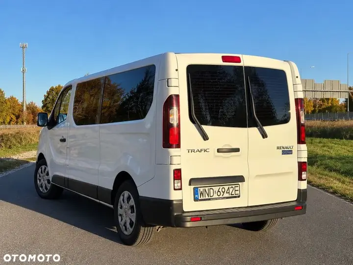 Renault Trafic 2022 photo 4
