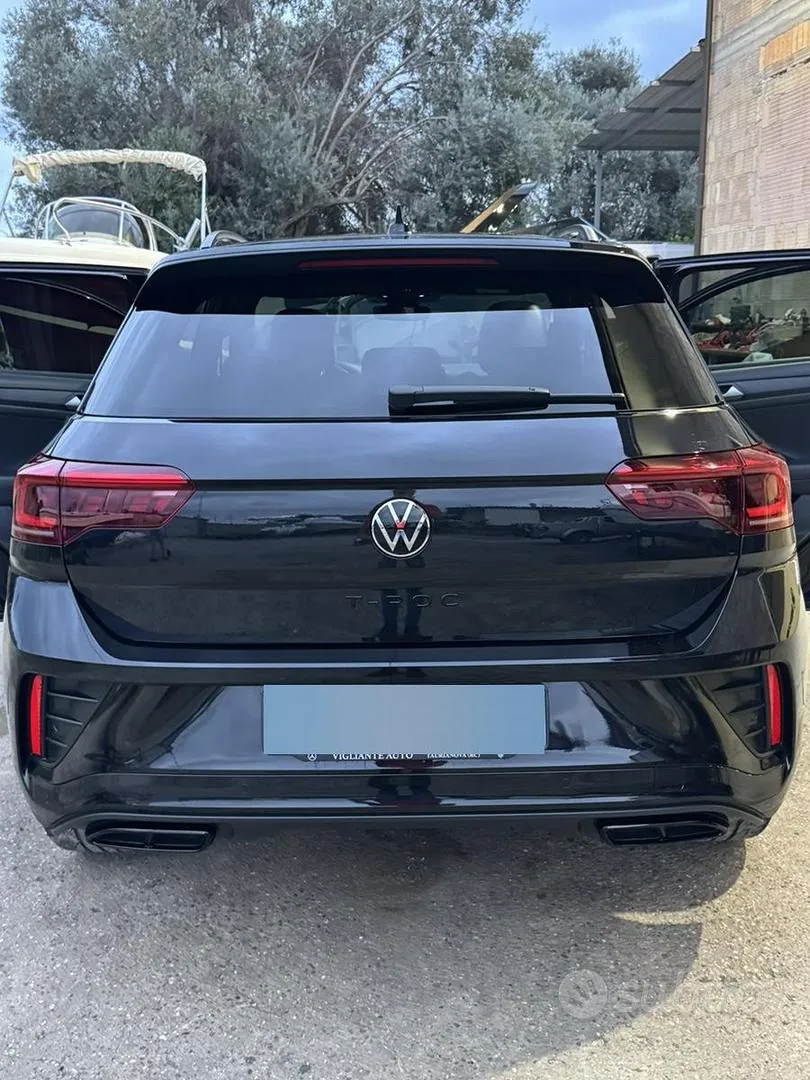 Volkswagen T-Roc 2024 photo 2