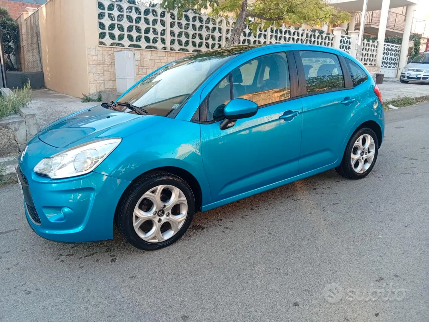 Citroen C3 2012 photo 3