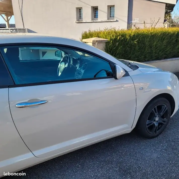 Alfa Romeo Mito
