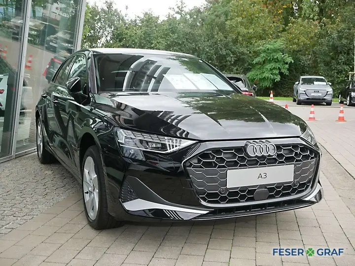 Audi A3 photo 2