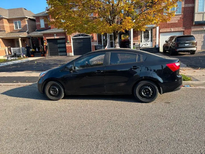 Kia Rio 2013 photo 2