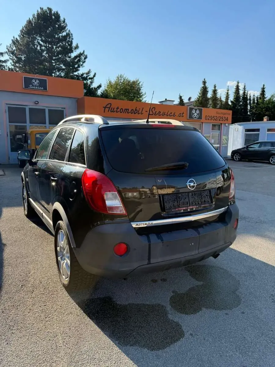 Opel Antara 2012 photo 2