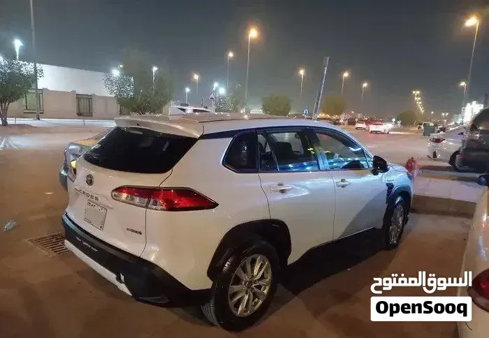 Toyota Corolla Cross 2023 photo 2