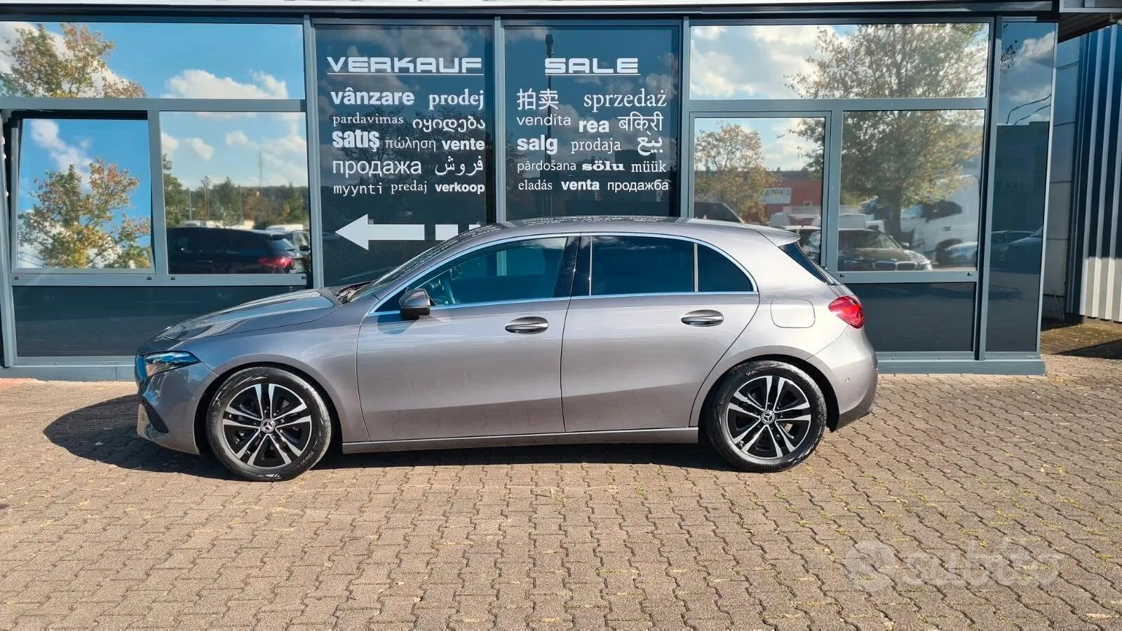 Mercedes-Benz A 180 2023 photo 3