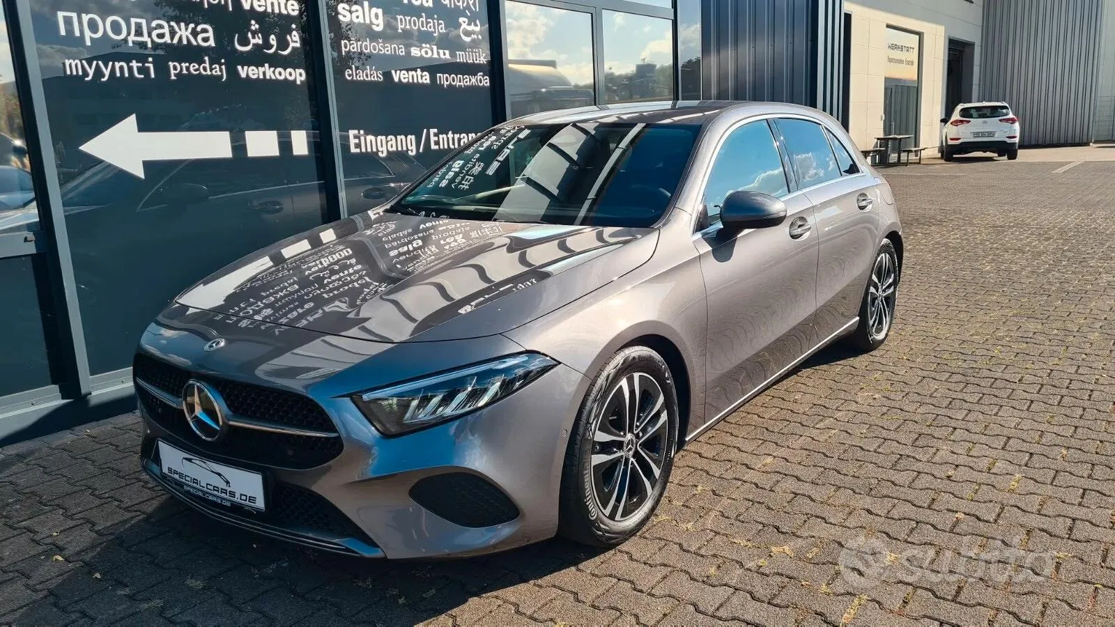 Mercedes-Benz A 180 2023 photo 2