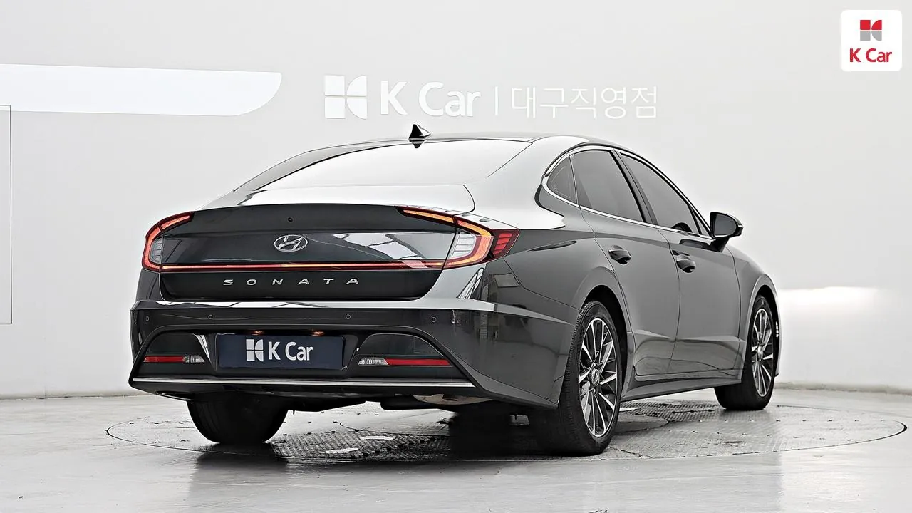 Hyundai Sonata Dn8
