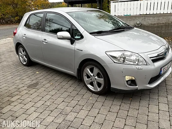 Toyota Auris 2011 photo 4