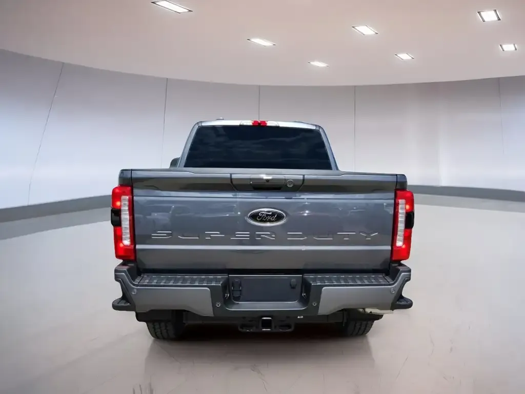 Ford F-350 Super Duty 2026 photo 4