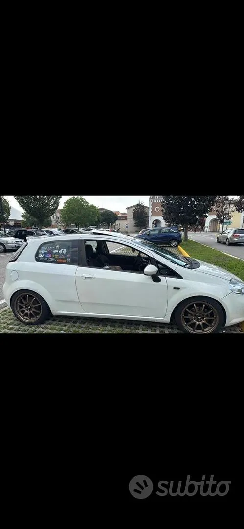 Fiat Punto Evo 2011 photo 5