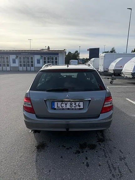 Mercedes-Benz C180 2011 photo 3