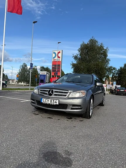 Mercedes-Benz C180 2011 photo 2