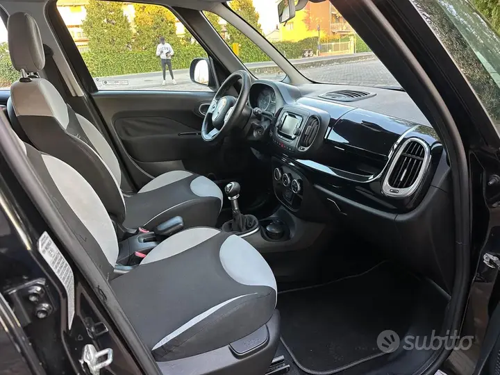 Fiat 500L 2014 photo 2