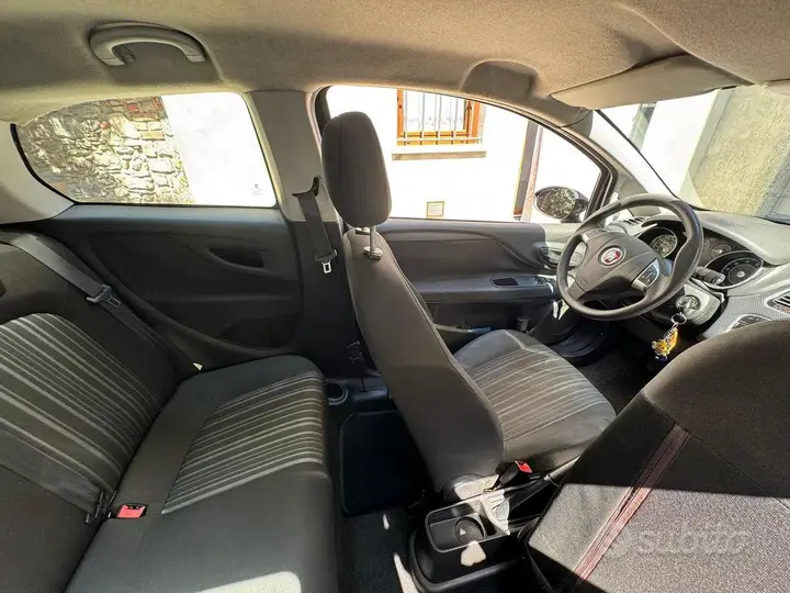 Fiat Punto Evo 2011 photo 5
