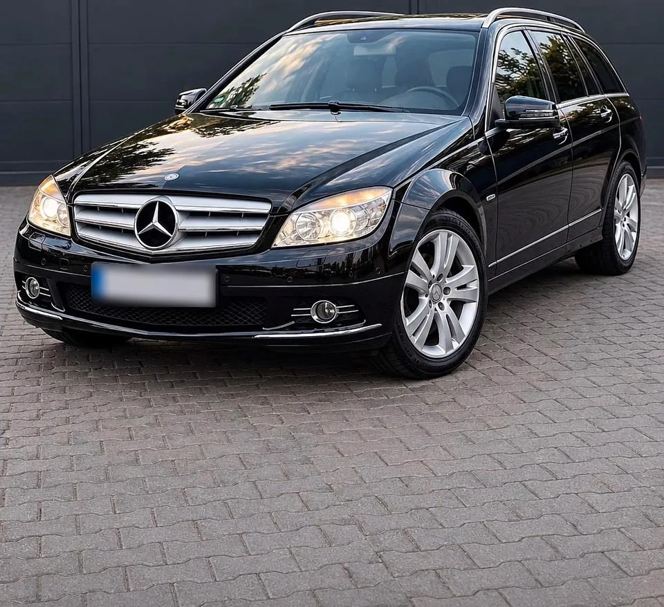 Mercedes-Benz C200