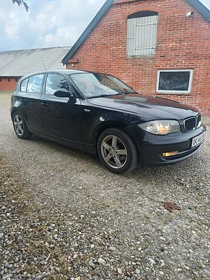 BMW 118D 2009 photo 5