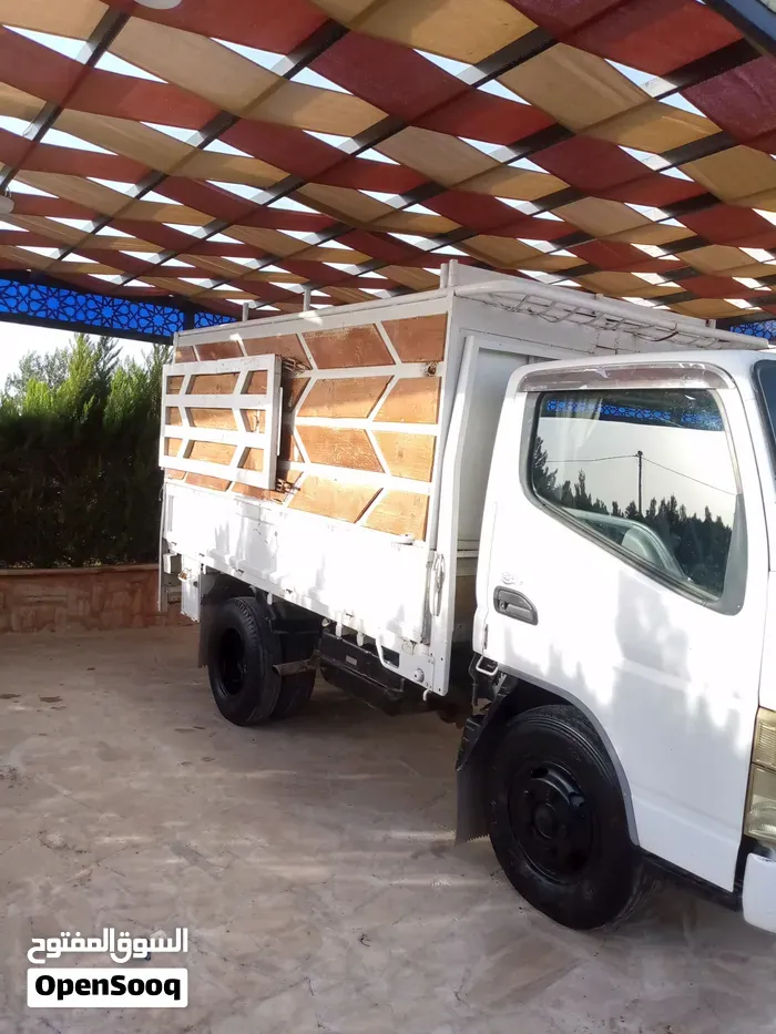 Mitsubishi Canter 2008 photo 3