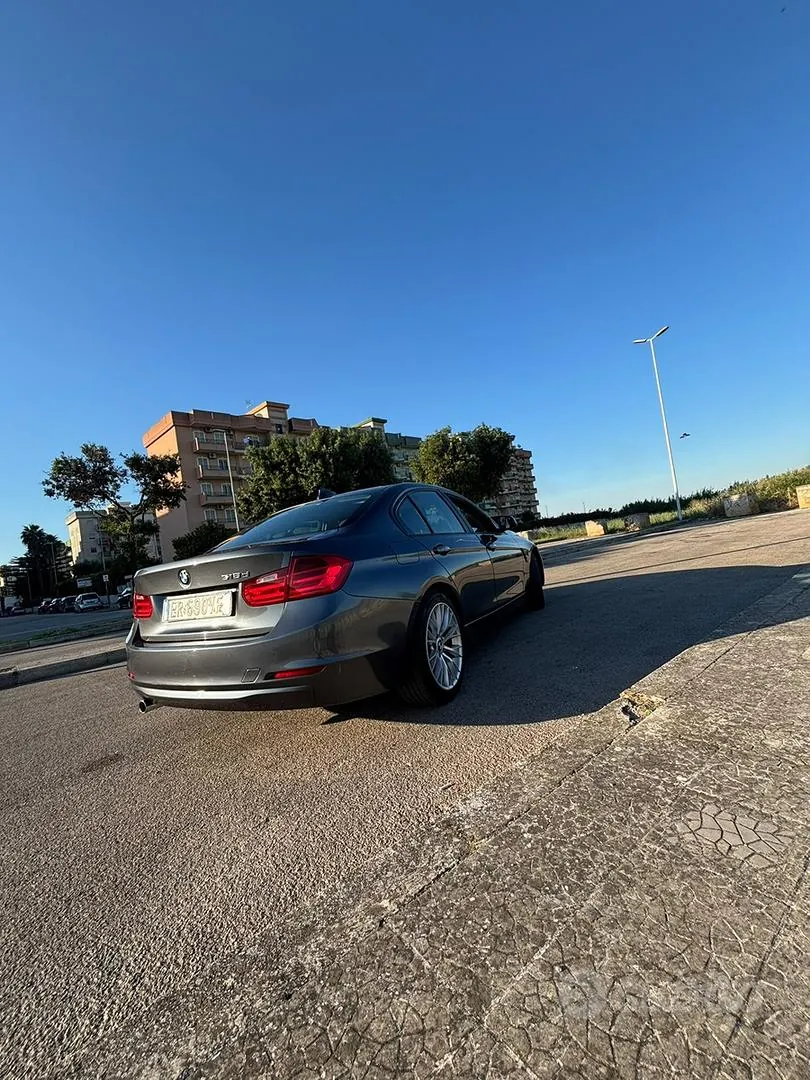 BMW 3 Series 2013 photo 2