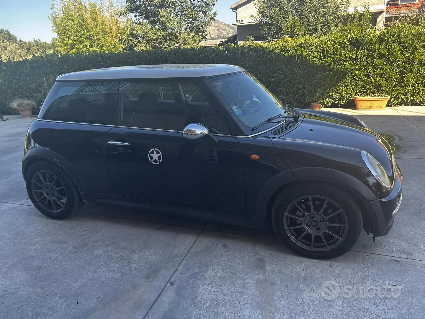 Mini Mini Cooper One D R50 2005 photo 2