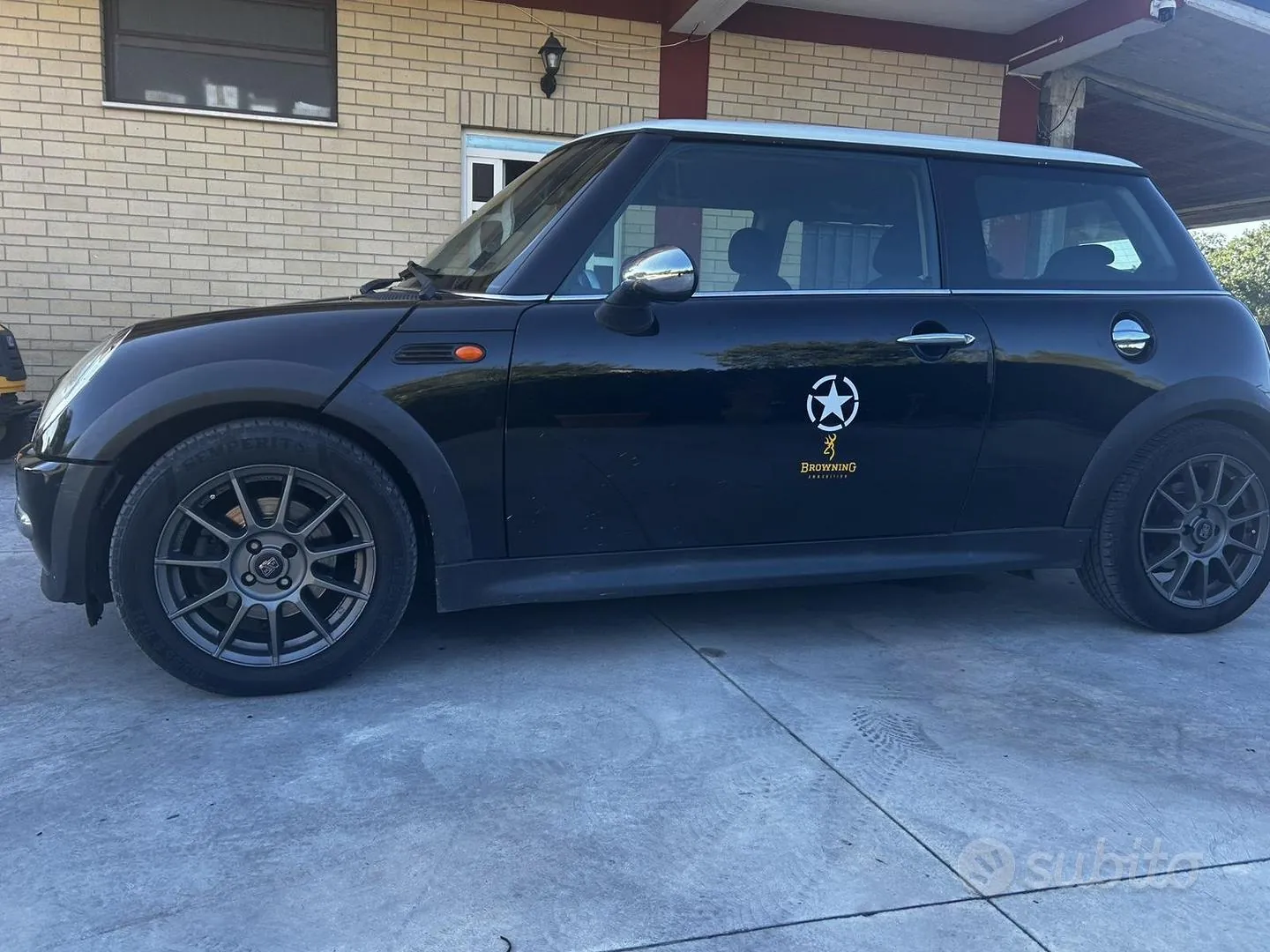 Mini Mini Cooper One D R50 2005 photo 4