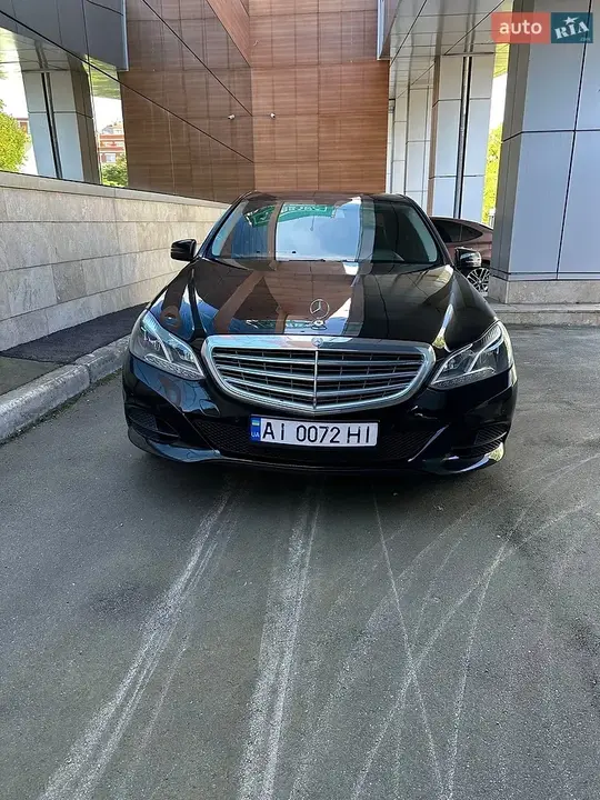 Mercedes-Benz E-Class 2015 photo 5