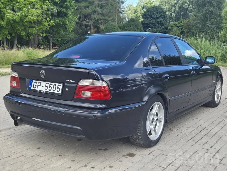 BMW E39 2003 photo 4