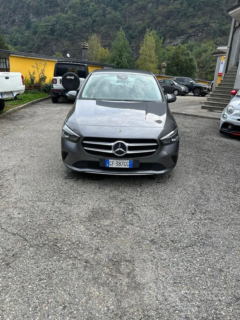 Mercedes-Benz B 180 2021 photo 3