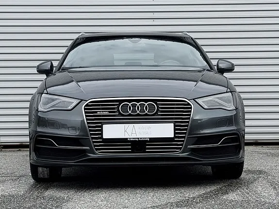 Audi A3 2015 photo 3