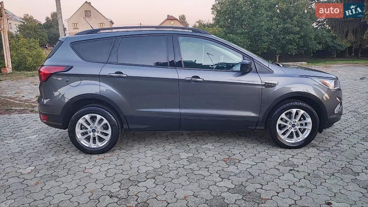 Ford Escape 2019 photo 4