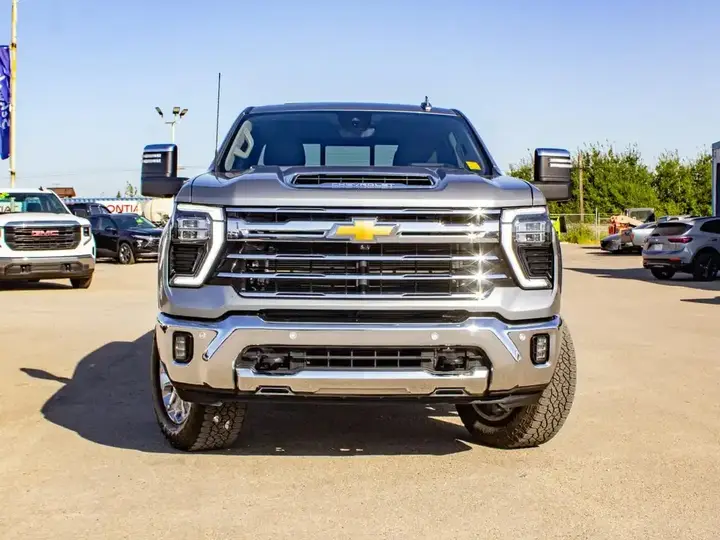 Chevrolet Silverado 3500 2024 photo 3