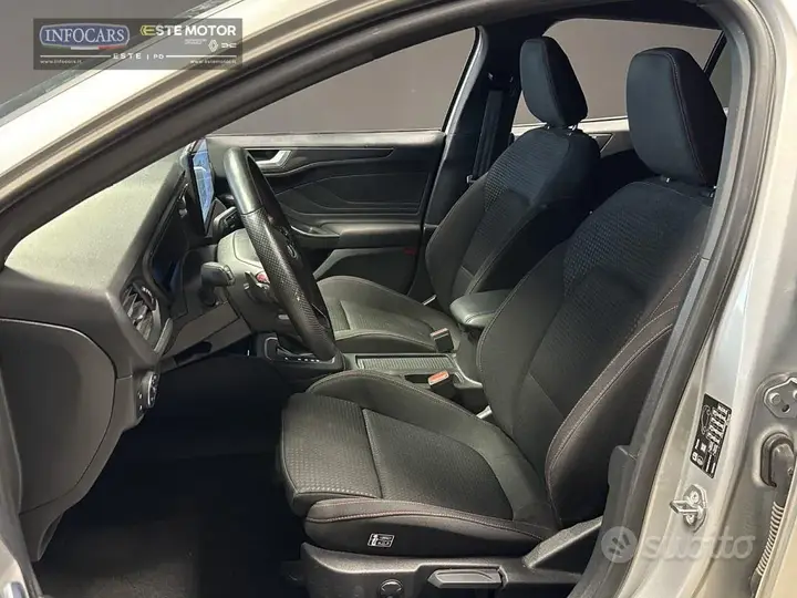 Ford Focus 2023 photo 5