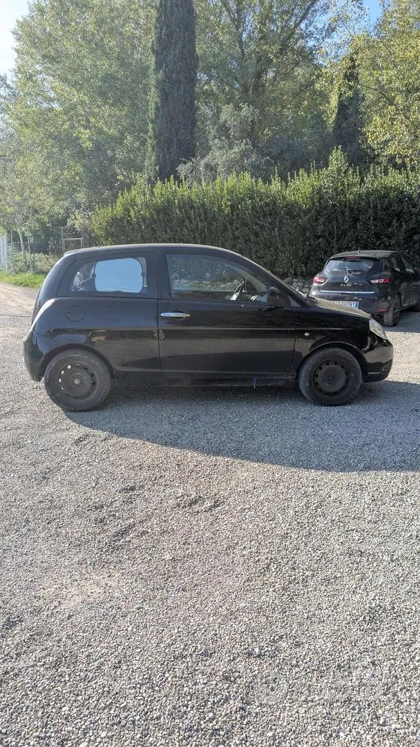 Lancia Ypsilon 2010 photo 4