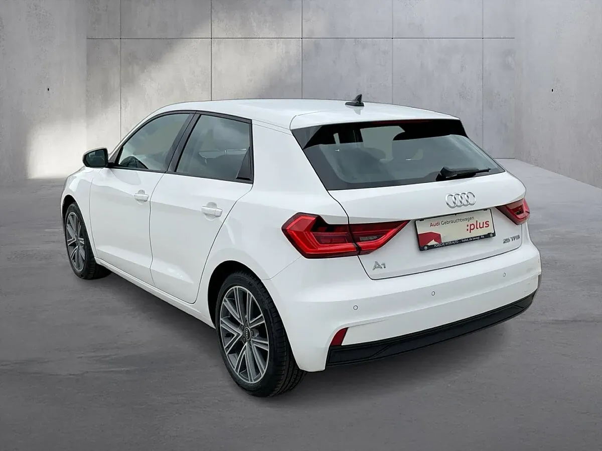Audi A1 2026 photo 3