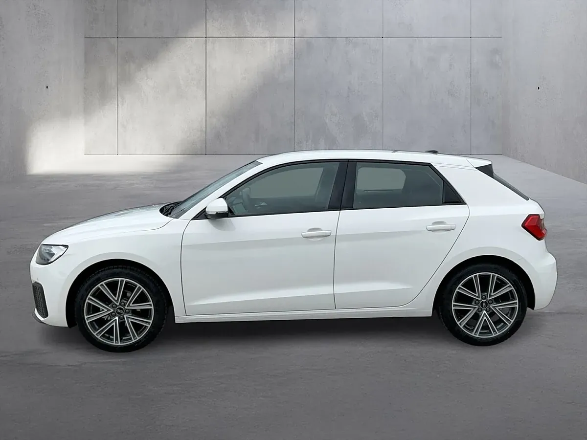 Audi A1 2026 photo 2