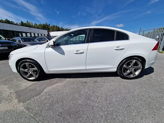 Volvo S60 2014 photo 4